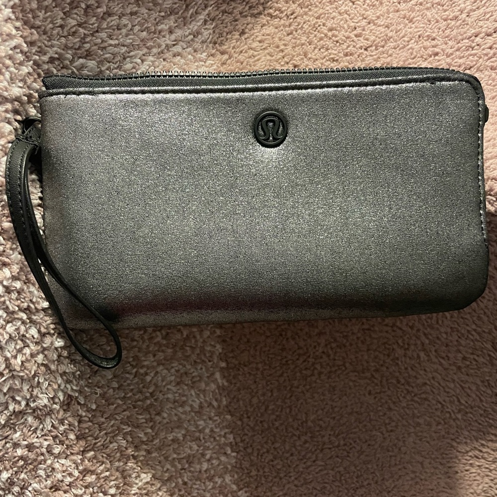 Lululemon double up pouch